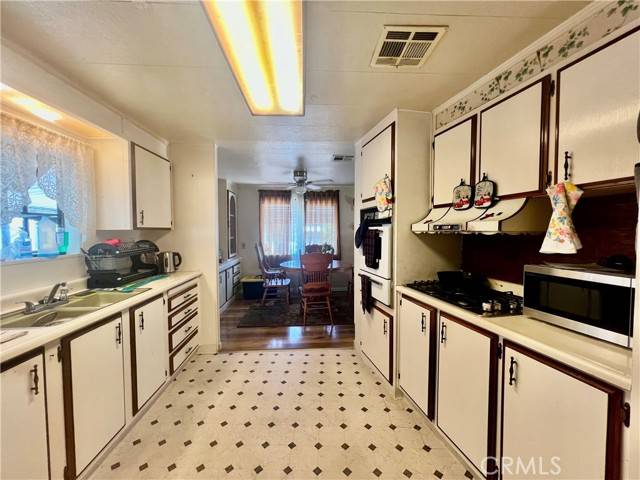 Hemet, CA 92543,725 W Thornton Ave #69