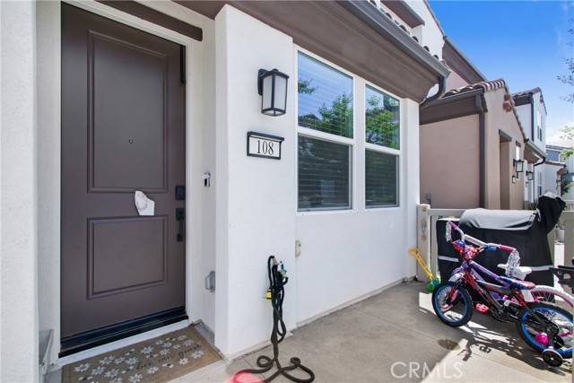 Corona, CA 92883,3934 Lavine Way #108