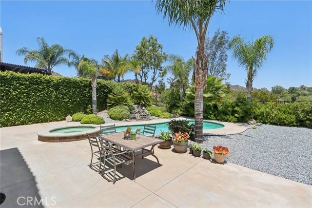 Wildomar, CA 92595,35718 Crossroads Street