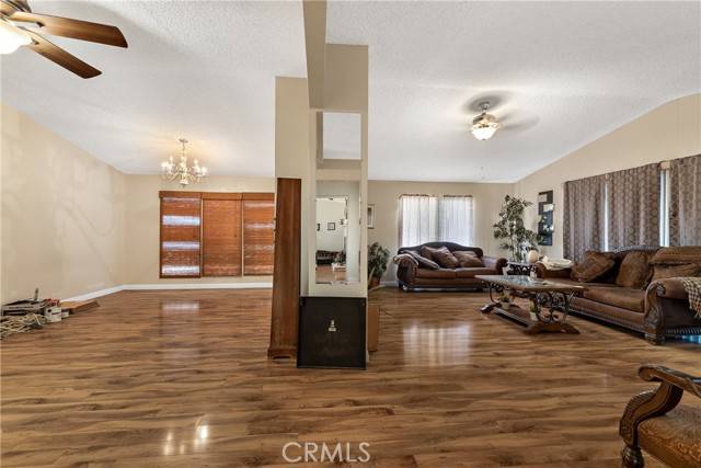 Hemet, CA 92543,1300 W Menlo #172