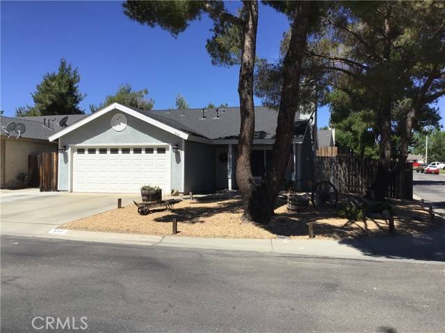 Hesperia, CA 92344,9144 Oakleaf Court