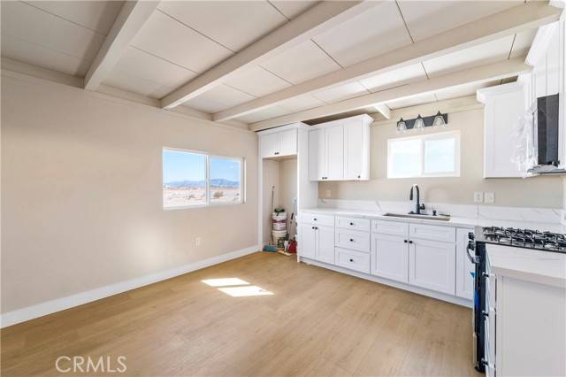 29 Palms, CA 92277,81122 Valle Vista Road