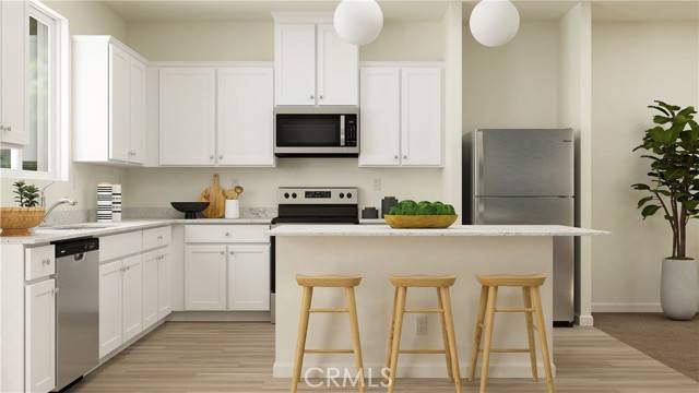 Apple Valley, CA 92307,22856 Saddleback Avenue