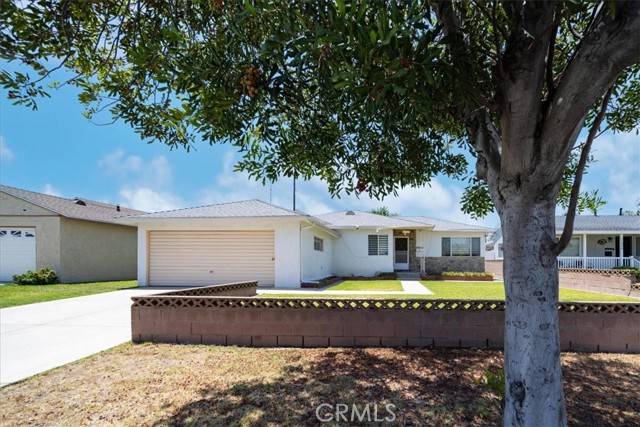 La Mirada, CA 90638,11815 Rimrock Drive