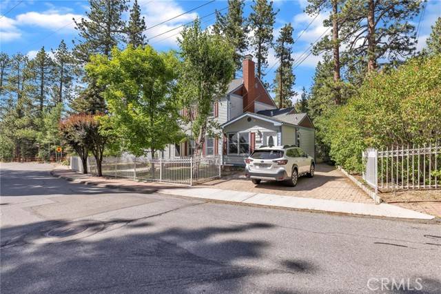Big Bear Lake, CA 92315,42554 Juniper Drive