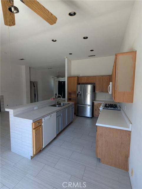 Thousand Palms, CA 92276,31580 Via Pared