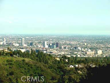 Beverly Hills, CA 90210,1740 Summitridge