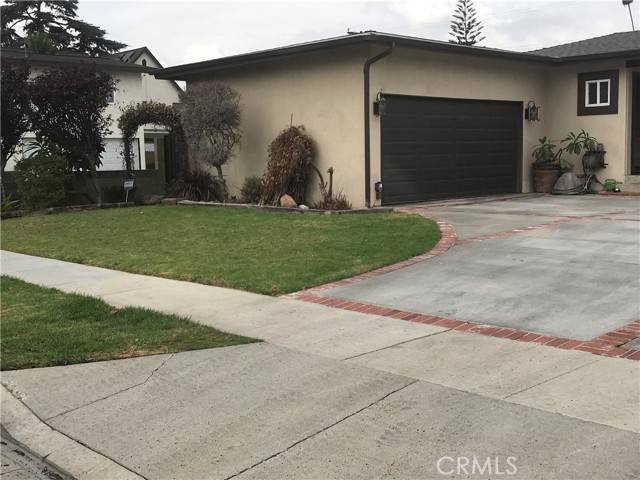 La Habra, CA 90631,2611 David Avenue