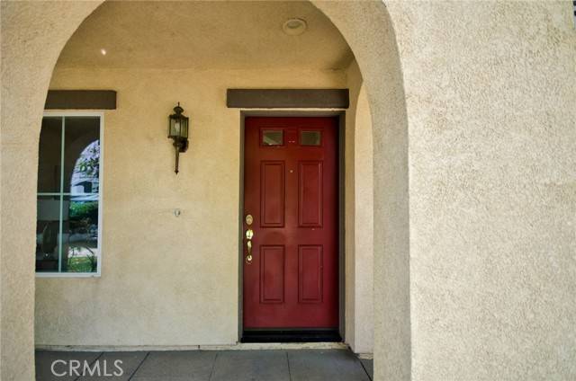 Fontana, CA 92336,8049 Jamestown Circle