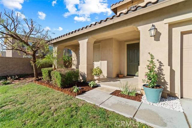 Eastvale, CA 92880,14792 Saddle Circle