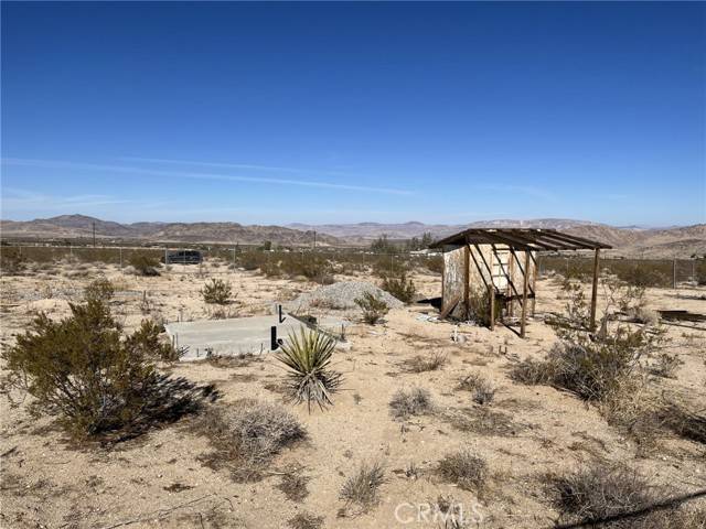 Landers, CA 92285,0 Dusty Mile