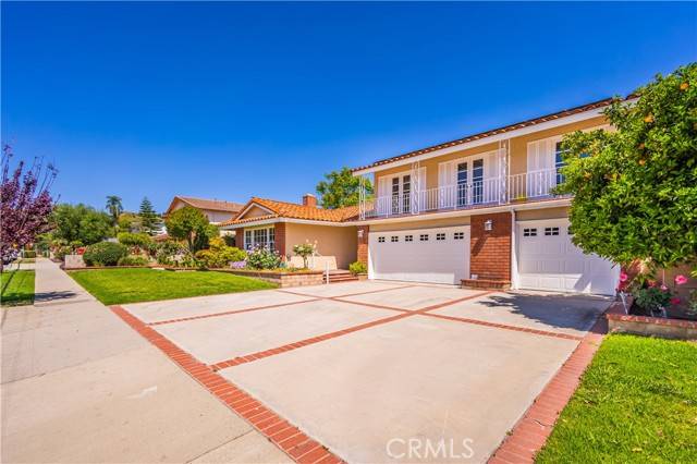 Hacienda Heights, CA 91745,14627 Los Robles Avenue