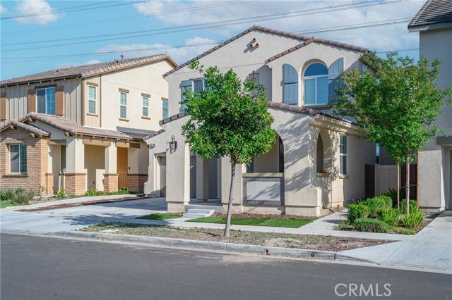Chino, CA 91708,8811 Kings Canyon Street