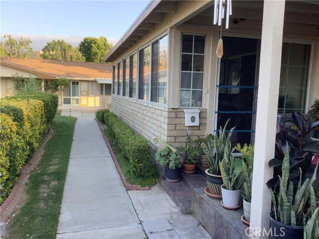 Newhall, CA 91321,26835 Avenue of the Oaks ##B