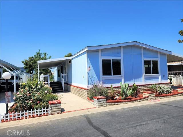 Walnut, CA 91789,21217 E Washington #100