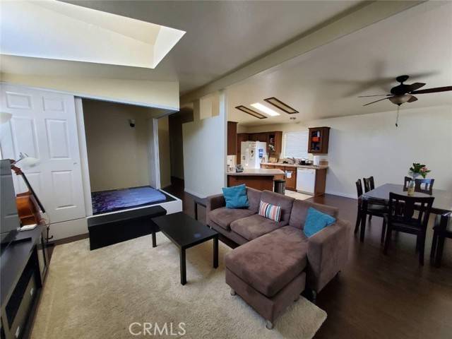 Rowland Heights, CA 91748,1560 Otterbein #138