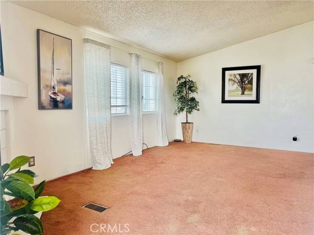 Rowland Heights, CA 91748,1560 S Otterbein #38