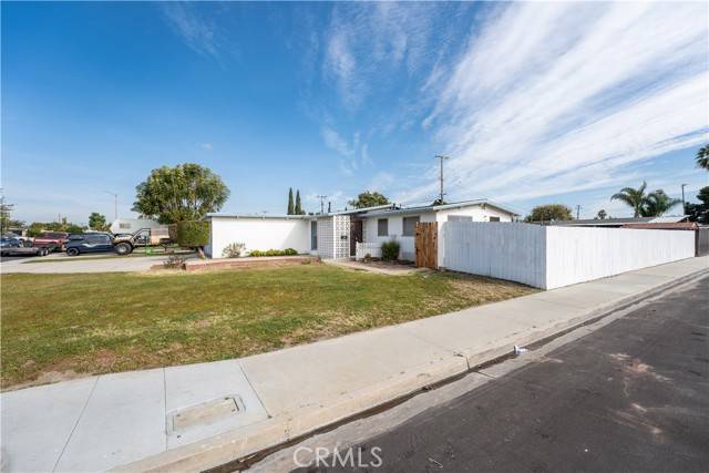 Anaheim, CA 92804,10212 Antigua Street