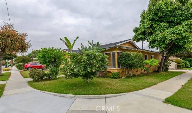 Temple City, CA 91780,9702 Broadway