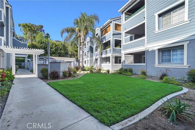 Placentia, CA 92870,111 S Lakeview Avenue #111I