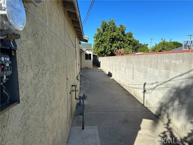 Pacoima, CA 91331,13901 Pinney Street