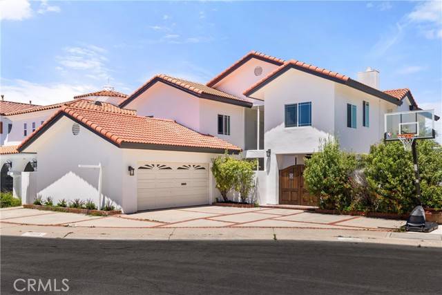 Huntington Beach, CA 92649,16462 Barnstable Circle