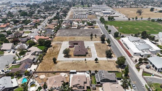 Fontana, CA 92335,16133 Mallory