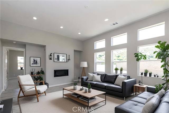 Simi Valley, CA 93063,6520 Canyon Oaks Drive
