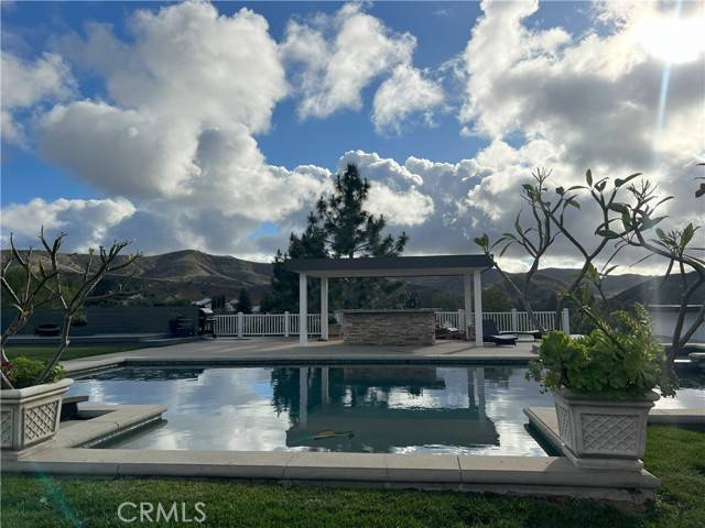 Simi Valley, CA 93065,1184 Mellow Lane