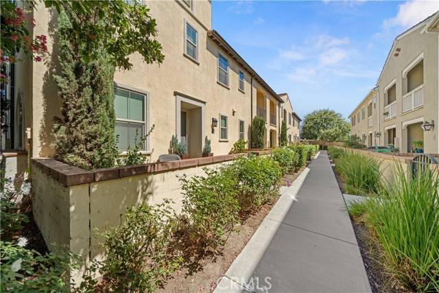 Ontario, CA 91761,3290 E Yountville Drive #4