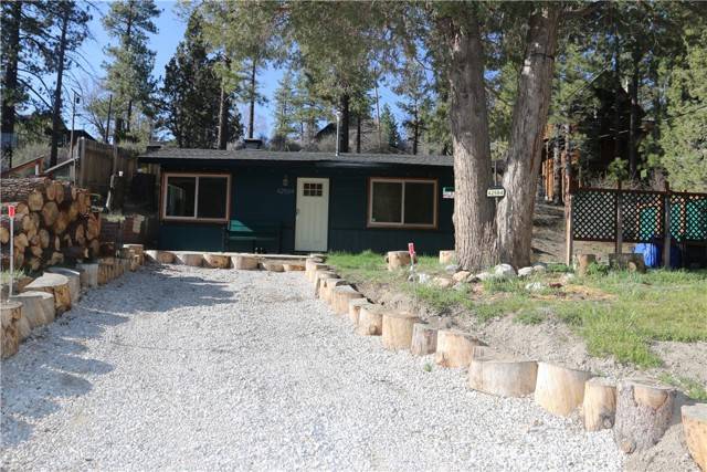 Big Bear Lake, CA 92315,42584 Cougar Road