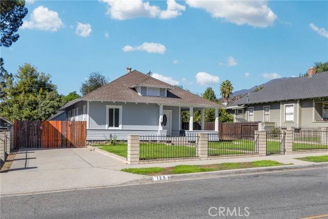 Monrovia, CA 91016,129 N Magnolia Avenue