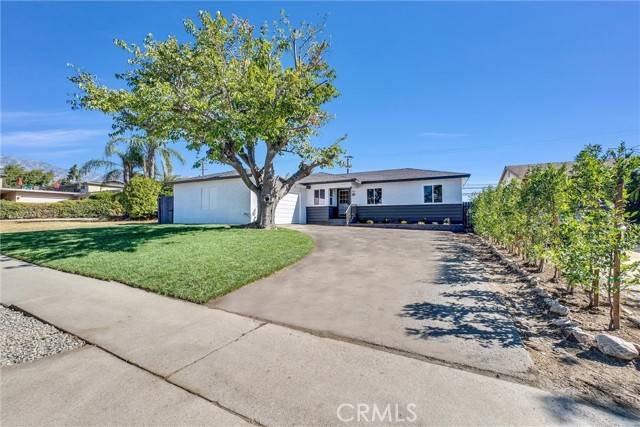 Upland, CA 91786,876 Sharon Way