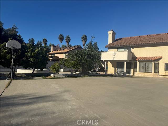 Walnut, CA 91789,20144 Traveler Circle