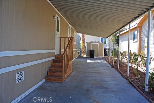 Corona, CA 92882,307 S Smith #70