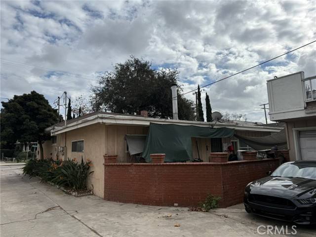 Santa Ana, CA 92701,208 N Wright Street