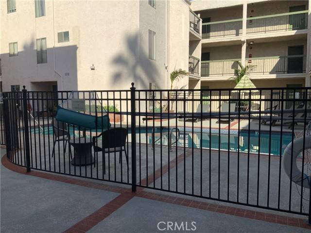 Glendale, CA 91203,409 Burchett Street #220