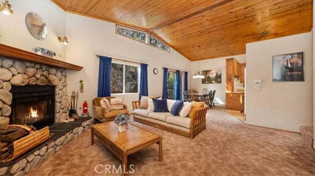 Crestline, CA 92325,25172 Moon Drive