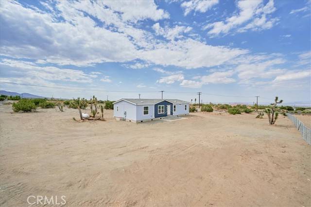 Phelan, CA 92371,9470 Gitano Road