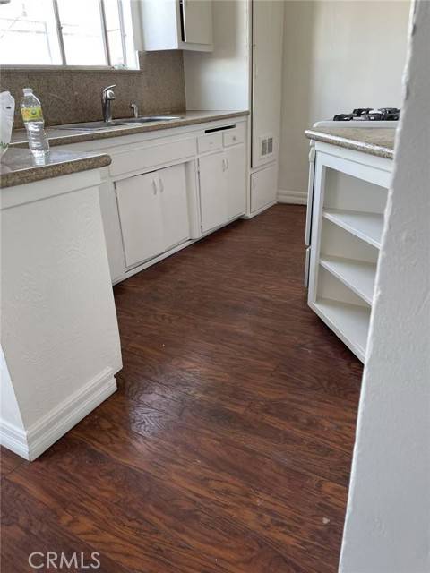 Northridge, CA 91325,18018 Schoenborn Street
