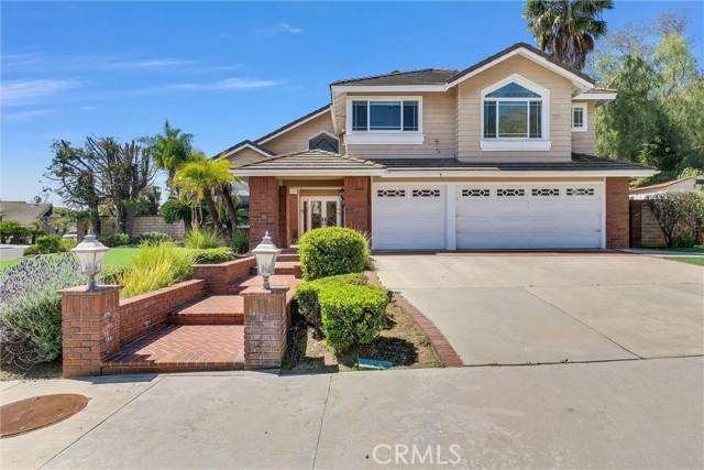 Phillips Ranch, CA 91766,1 El Vecino Place