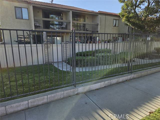 Fontana, CA 92335,9202 Citrus Avenue #B