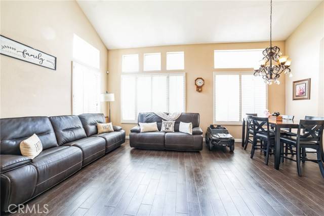 Fontana, CA 92336,5418 Grand Prix Court