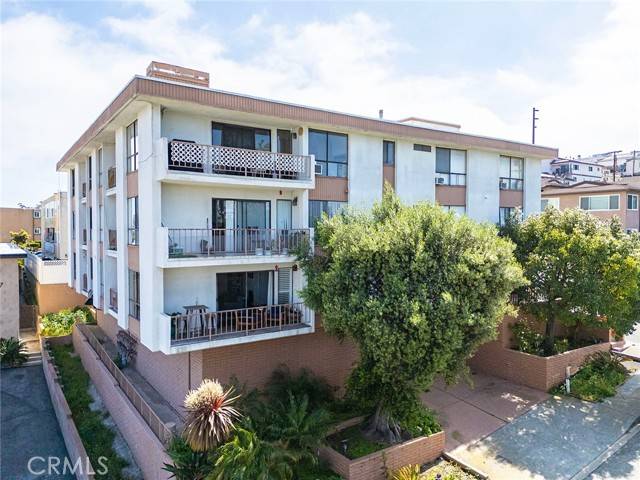 San Pedro, CA 90731,665 W 24th Street #101
