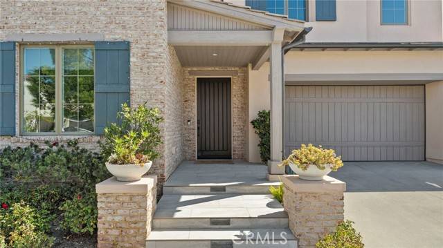 Irvine, CA 92602,106 villa ridge
