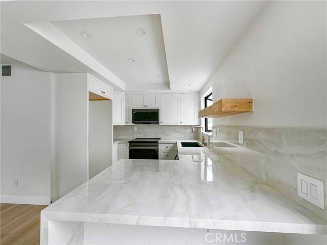 Los Alamitos, CA 90720,11134 Noel Street #3