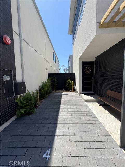 Imperial Beach, CA 91932,1166 Holly Avenue #4