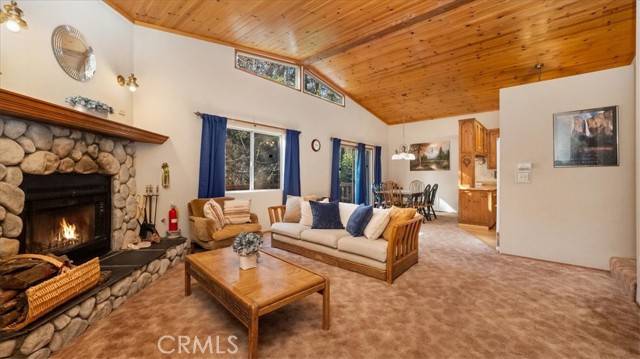 Crestline, CA 92325,25172 Moon Drive