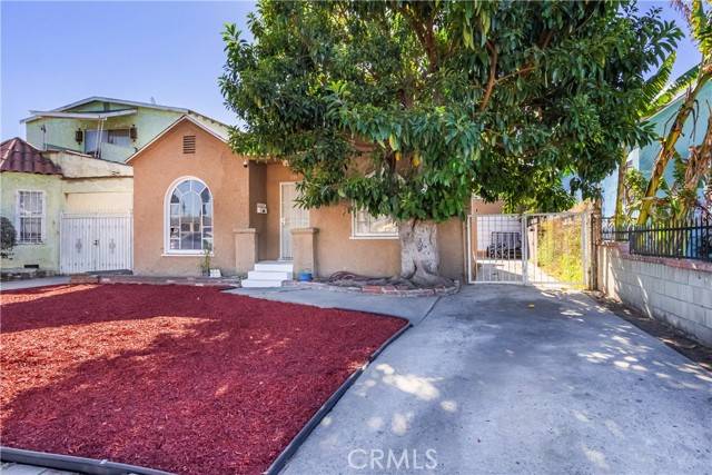 Los Angeles, CA 90003,144 W 101st Street