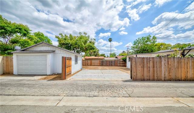 Monrovia, CA 91016,220 S Mayflower Avenue